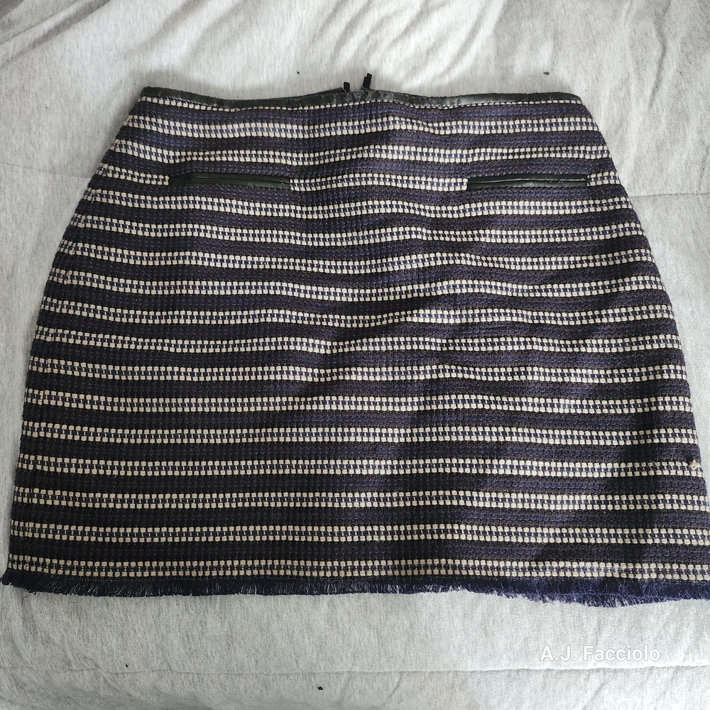 Club Monaco Navy and Cream Pencil Skirt